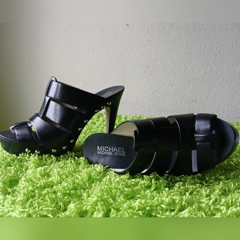 Michael Kors Black Gladiator  Studded Heels Size 5M - Picture 3 of 8